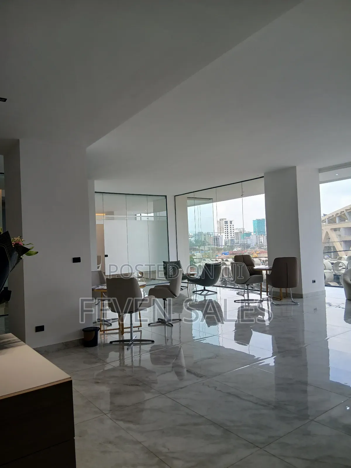 ቦሌ ላይ በ3ወር የምናስረክባቸዉን የንግድ ሱቆች ይዘንላቹህ መተናል