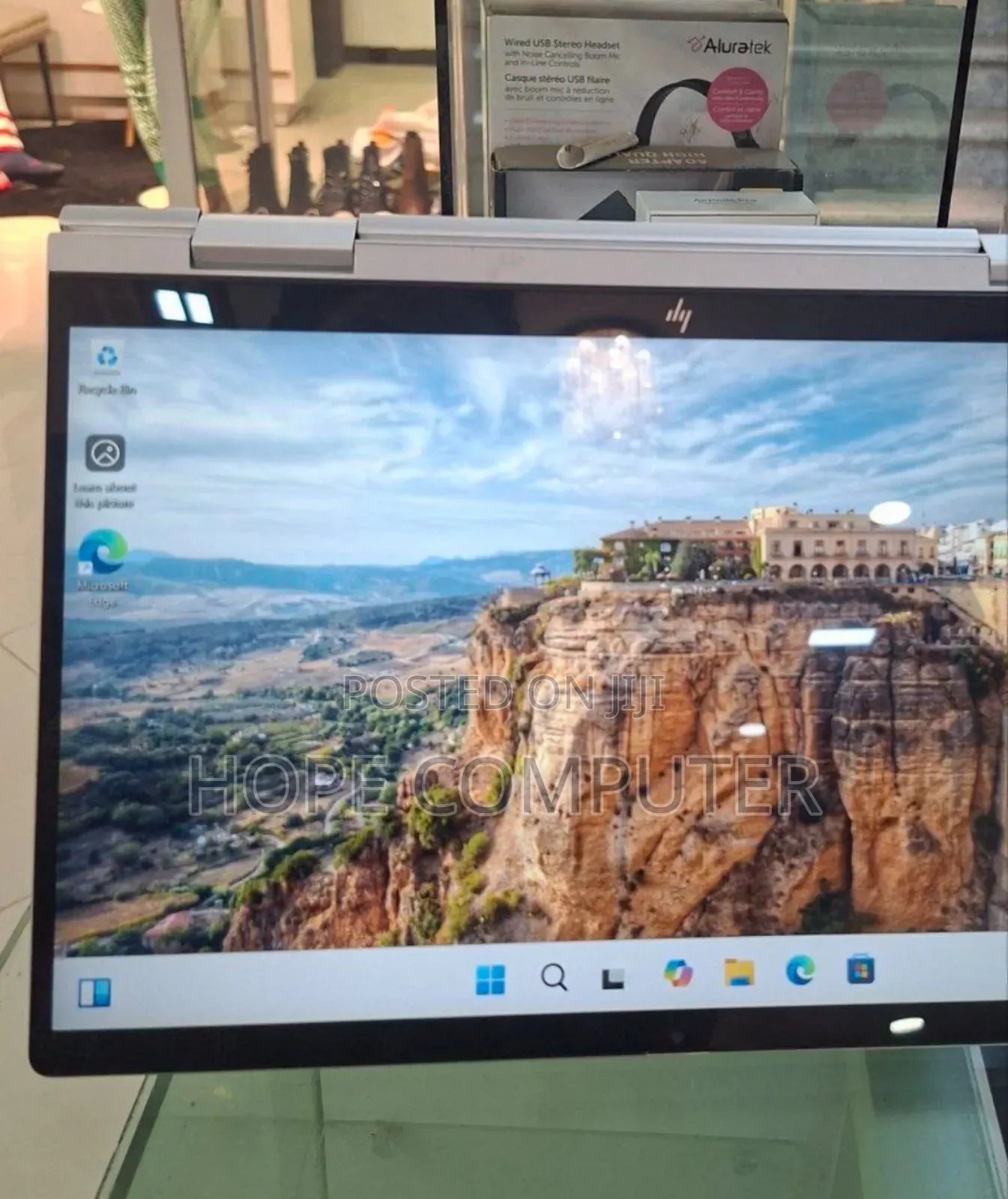 New Laptop HP Envy X360 8GB Intel Core I5 SSD 512GB