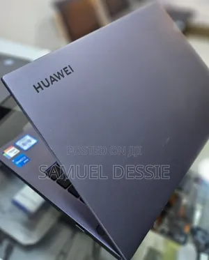 New Laptop Huawei Matebook D 15 8GB Intel Core I5 SSD 512GB