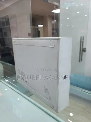 New Apple MacBook Pro 2024 M4 14-Inch 16GB Apple M4 Pro SSD 512GB