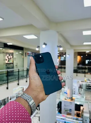 New Apple iPhone 15 256 GB Black