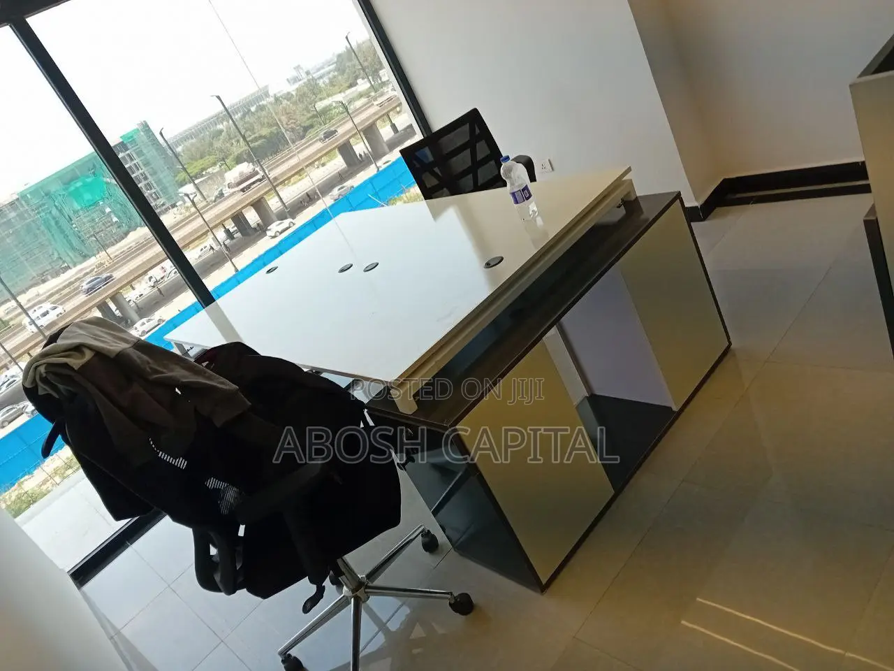 4 in 1 Workstation Table [ 4 ሰው የሚይዝ የጋራ ስራ መስሪያ ጠረጴዛ ]