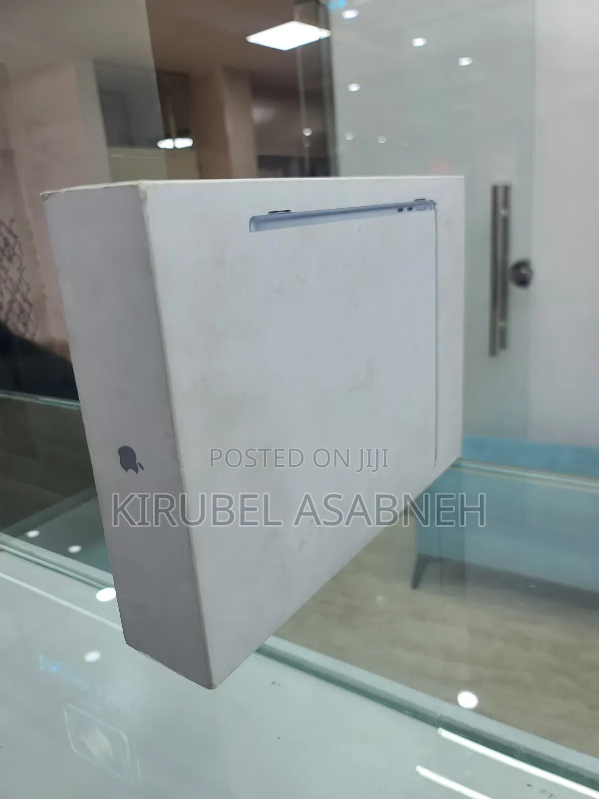 New Laptop Apple MacBook Air 2025 M4 13-Inch 16GB Apple M4 SSD 512GB