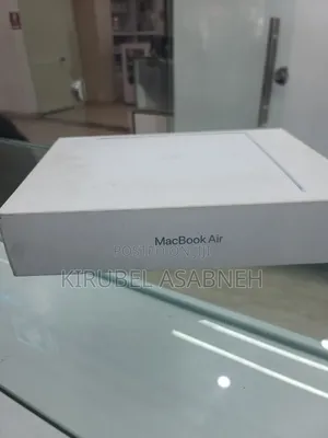 New Laptop Apple MacBook Air 2025 M4 13-Inch 16GB Apple M4 SSD 512GB