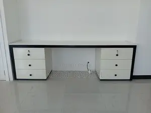 Photo - Workstation Table [ የጋራ ስራ መስሪያ ጠረጴዛ ]