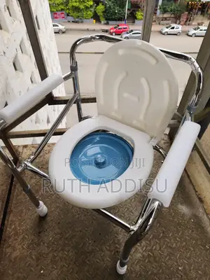 Commode Chair吃完commode Chair跟隨commode Chair只有toilet Chair