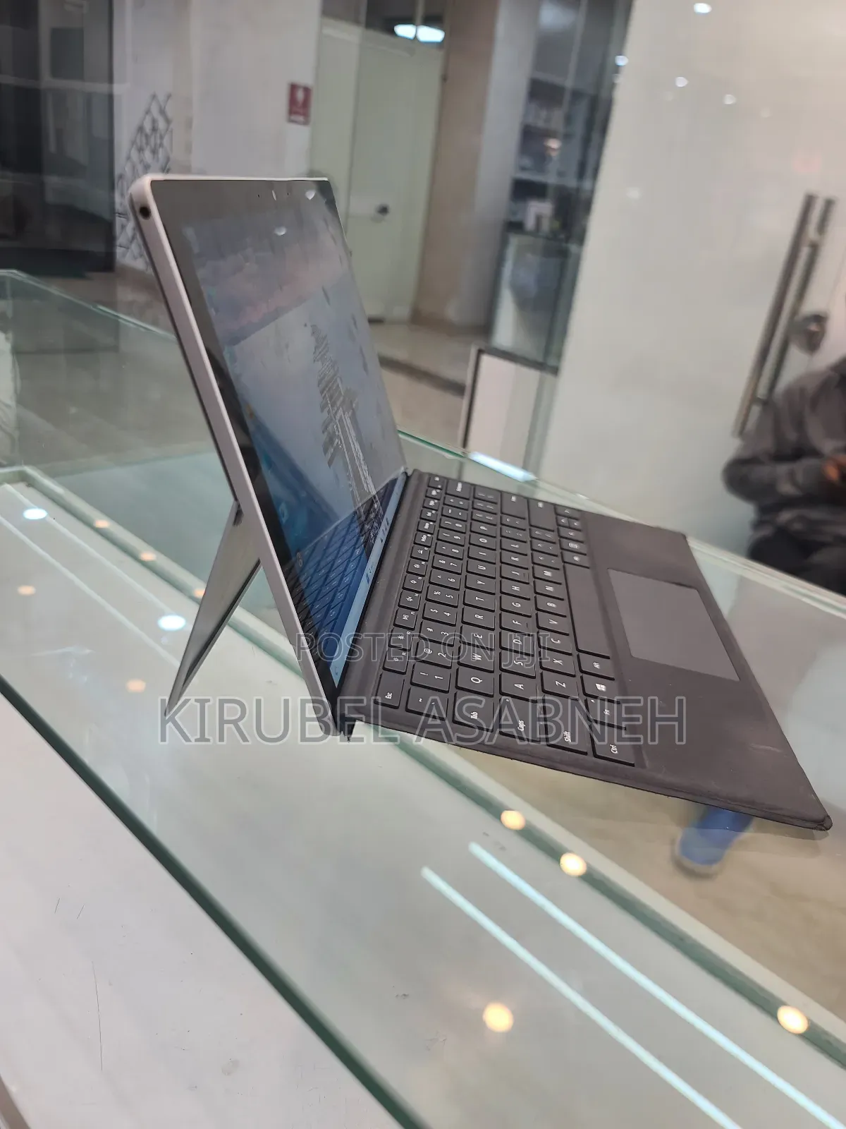 New Laptop Microsoft Surface Pro 7 16GB Intel Core I7 SSD 256GB