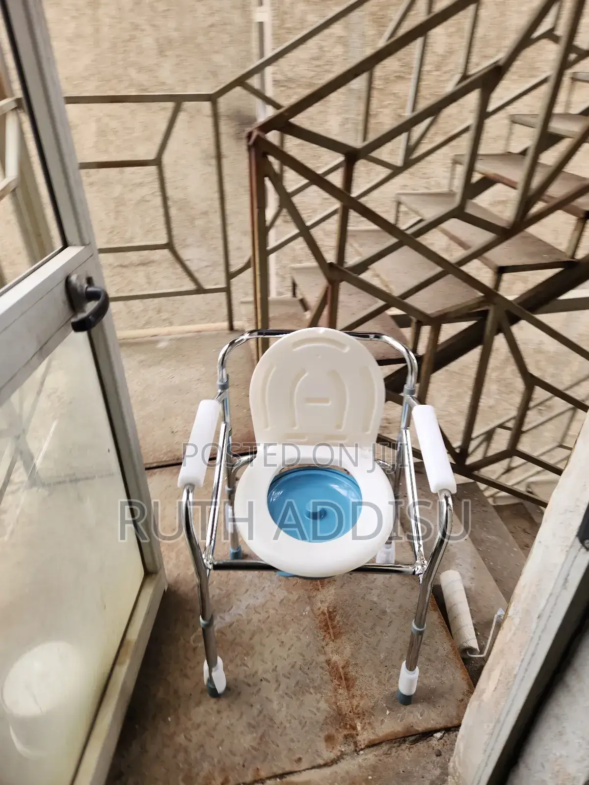 Commode Chair想起poty Chair法官toilet Chair鉛華commode Chair New