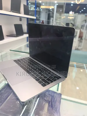 New Laptop Apple MacBook Pro 2019 8GB Intel Core I5 SSD 256GB
