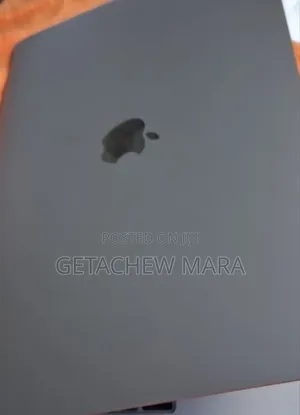 New Laptop Apple MacBook Pro M1 16GB Intel Core I5 SSD 256GB