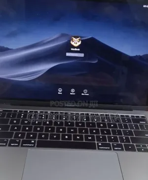 Photo - New Laptop Apple MacBook Pro M1 16GB Intel Core I5 SSD 256GB