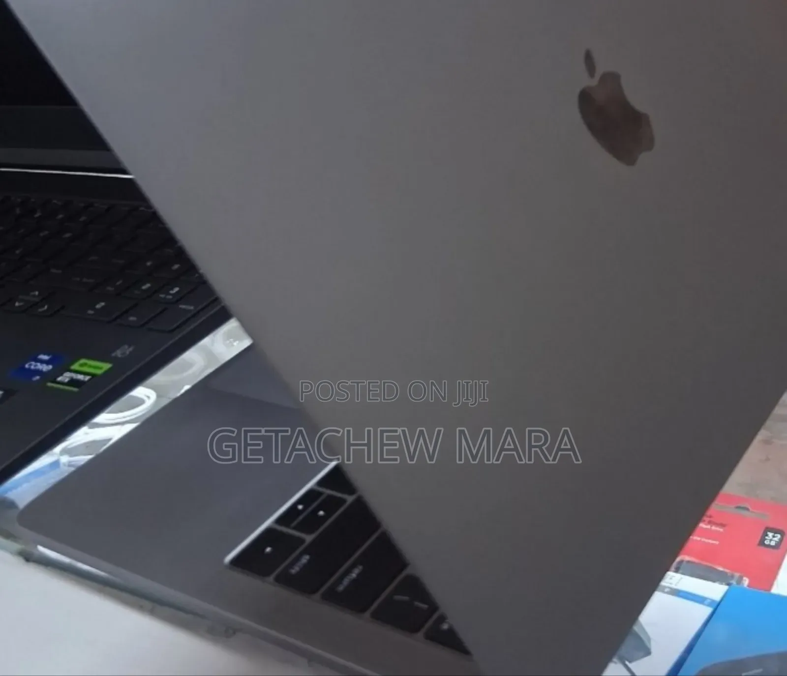 New Laptop Apple MacBook Pro M1 16GB Intel Core I5 SSD 256GB