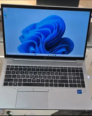 New Laptop HP EliteBook 850 G8 16GB Intel Core I7 SSD 512GB