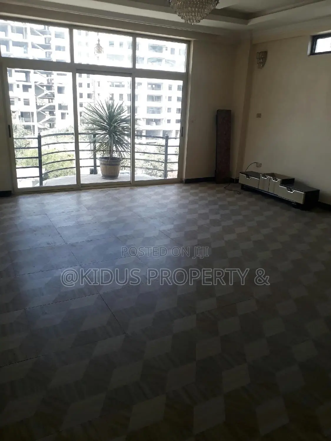 3bdrm Apartment in Nifas Silk-Lafto for rent