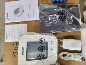 Photo - Digital Blood Pressuer Monitor起來new Medical Blood Pressure