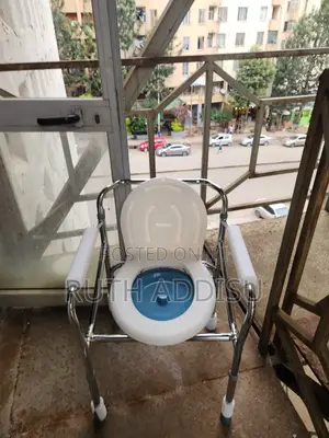 Commode Chair法國toilet Poty Seat只好flexed Commode Chair New