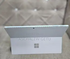 Photo - New Laptop Microsoft Surface 16GB Intel Core I7 SSD 256GB