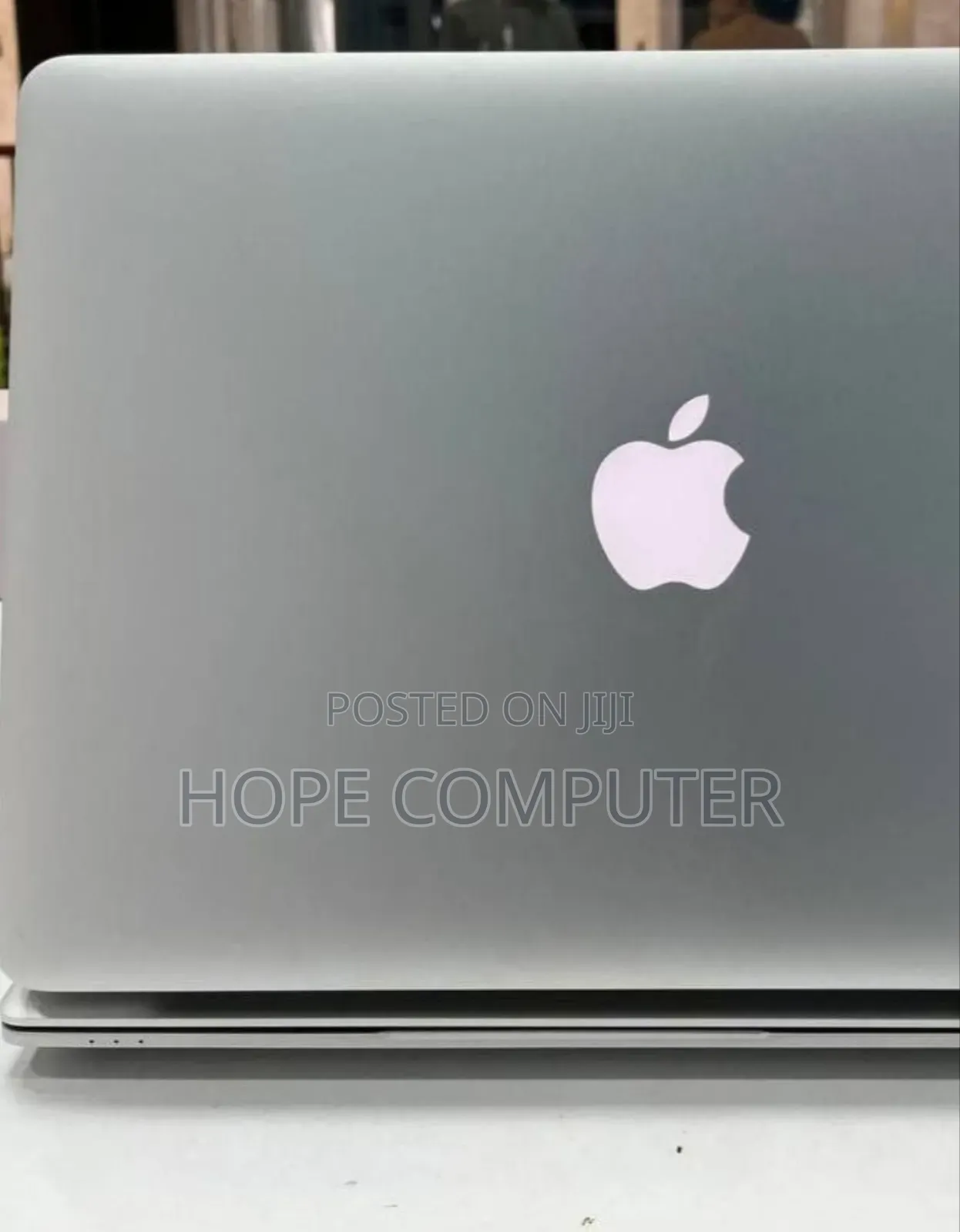 New Laptop Apple MacBook Air 2017 8GB Intel Core I7 SSD 256GB