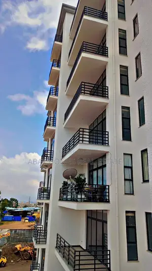 4bdrm Apartment in Zequwala, Bole for sale