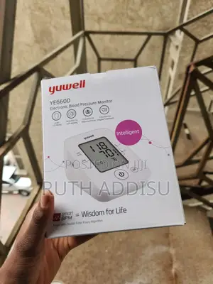 Photo - Digital Blood Pressuer Monitor鉛球medical Bp Monitor New