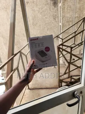 Photo - Digital Blood Pressuer Monitor波斯new Medical Bp Monitor New