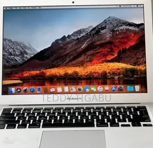 New Laptop Apple MacBook Air 2017 8GB Intel Core I7 SSD 256GB
