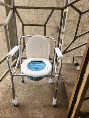 Commode Chair區區commode Chair法官commode Chair前面poty Chair New