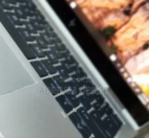 New Laptop HP EliteBook 830 G8 16GB Intel Core I7 SSD 512GB