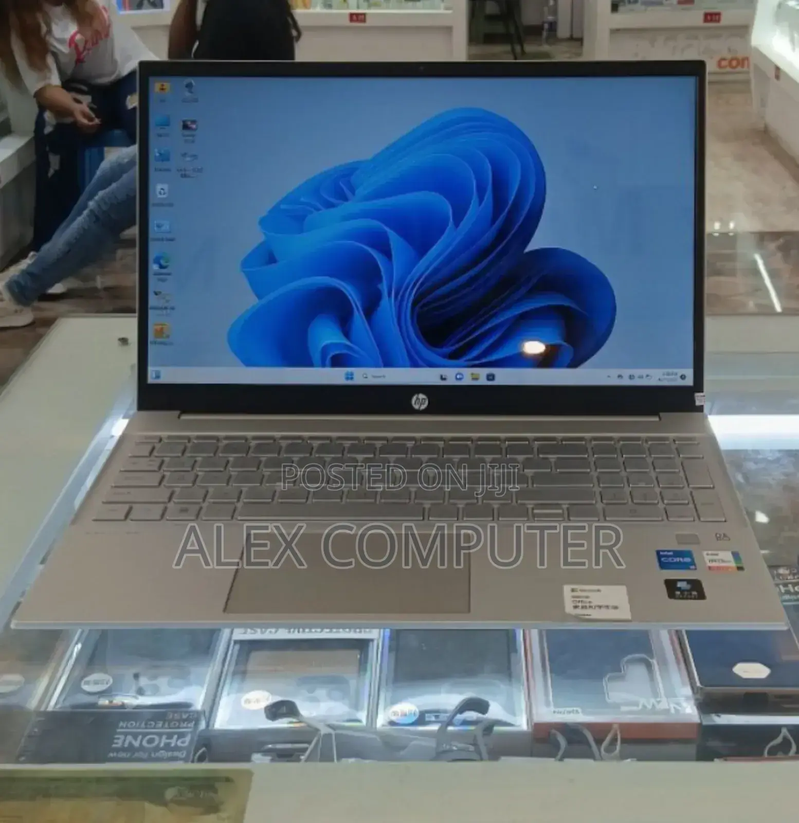 New Laptop HP Pavilion 15 16GB Intel Core I5 SSD 1T