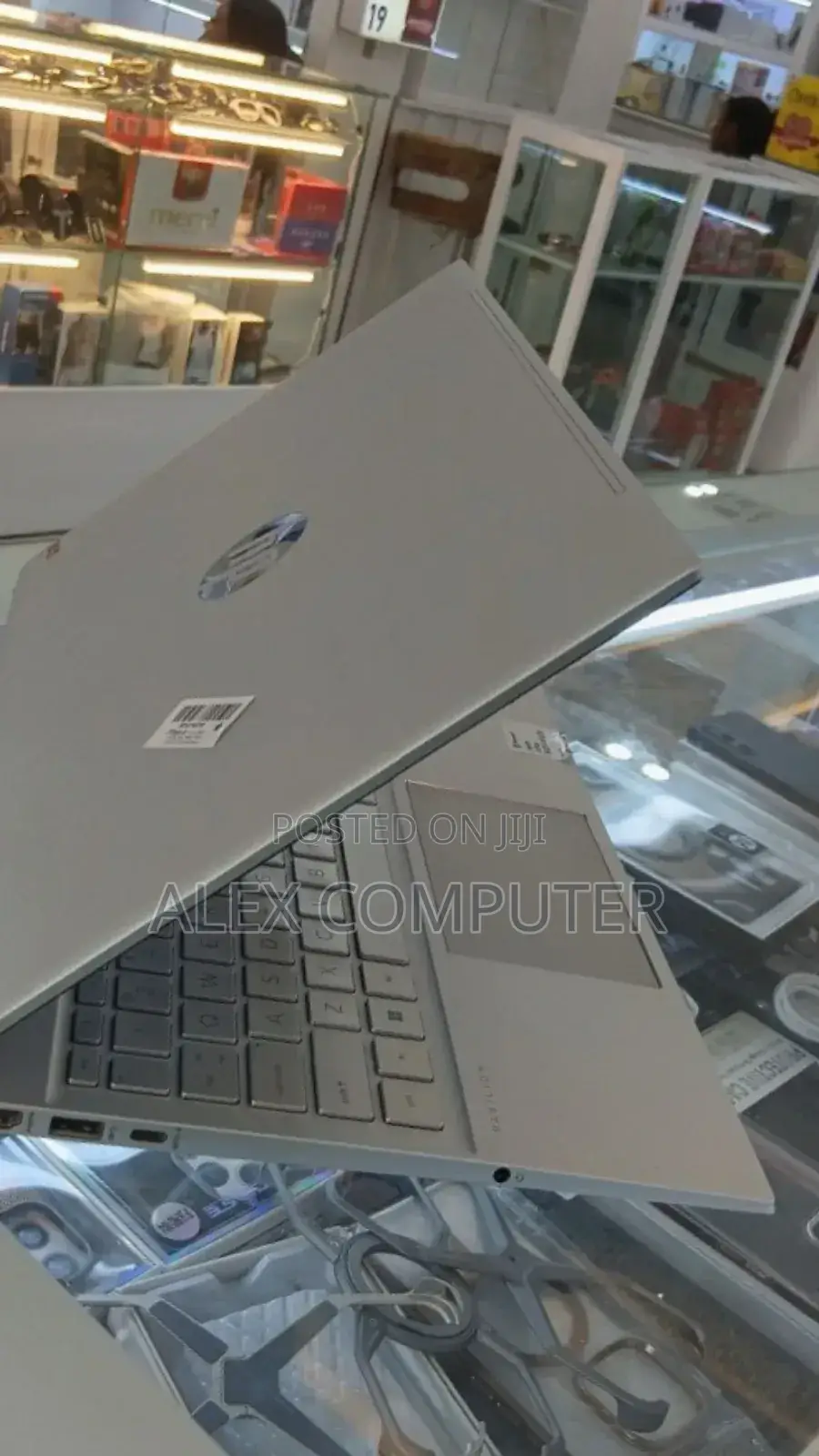 New Laptop HP Pavilion 15 16GB Intel Core I5 SSD 1T