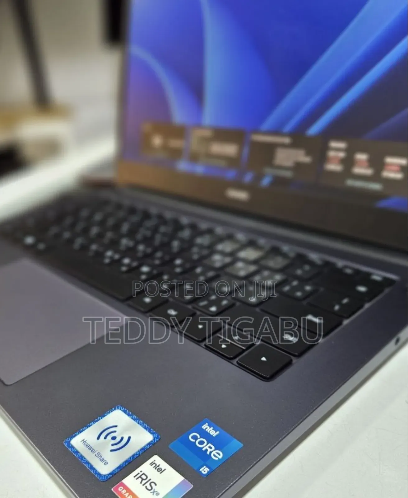 New Laptop Huawei MateBook 13 WRT-W19E 8GB Intel Core I5 SSD 512GB