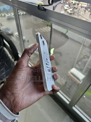 New Apple iPhone 13 128 GB White