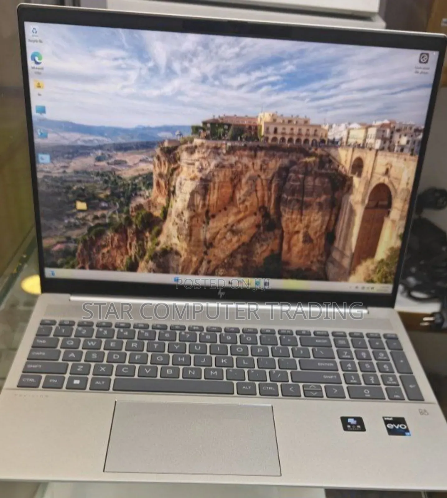 New Laptop HP Pavilion 17 16GB Intel Core I7 SSD 512GB