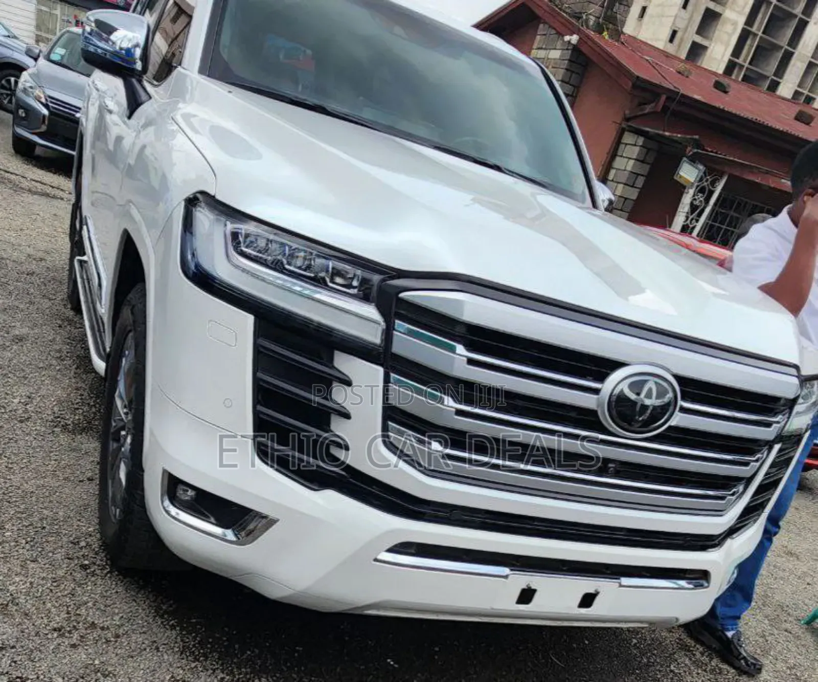 Toyota Land Cruiser 2022 White