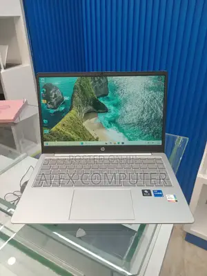 New Laptop HP Stream Notebook 16GB Intel Core I7 SSD 1T