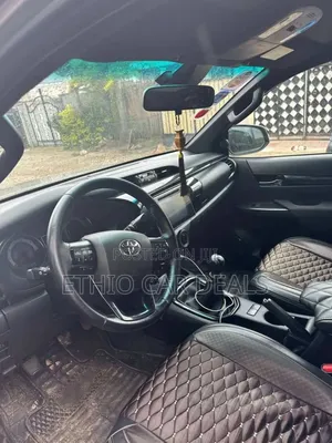 Toyota Hilux 2020 Beige