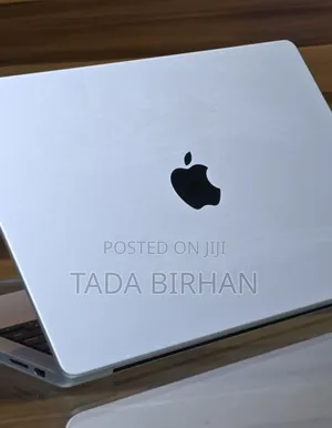 New Apple MacBook Pro 2023 M3 14-Inch 8GB Intel Core M3 SSD 512GB