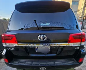 Toyota Land Cruiser 4.5 V8 VXR 2015 Black