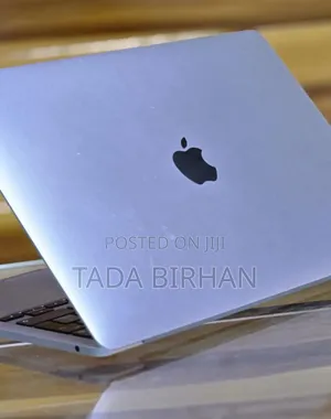 New Laptop Apple MacBook Pro 2022 M2 8GB Intel Core M2 SSD 512GB