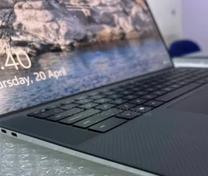 New Laptop Dell XPS 15 16GB Intel Core I7 SSD 512GB