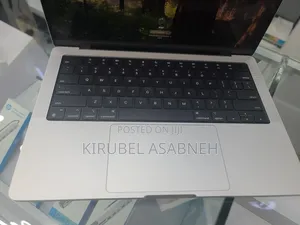 New Laptop Apple MacBook Pro M1 16GB Apple M1 Pro SSD 1T