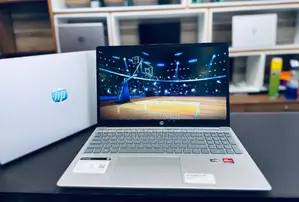 New Laptop HP Stream Notebook 8GB AMD Ryzen 5 SSD 512GB