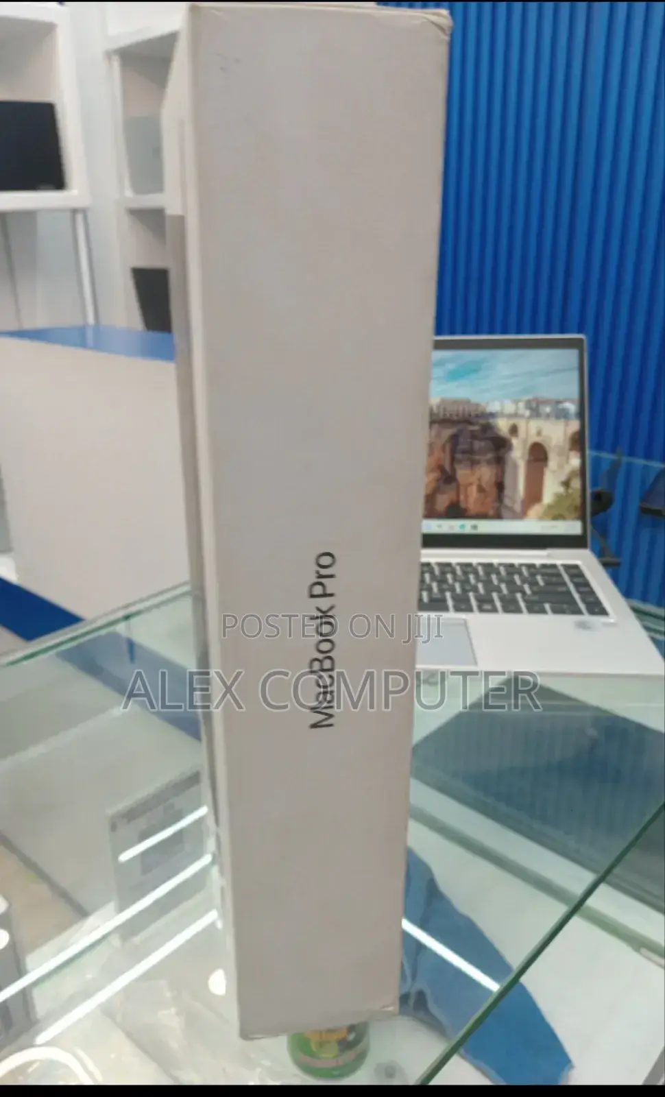 New Laptop Apple MacBook Pro 2024 M4 14-inch 16GB Apple M4 SSD 512GB