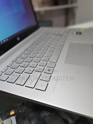 New Laptop HP Pavilion 15 8GB Intel Core I5 HDD+SSD 1T