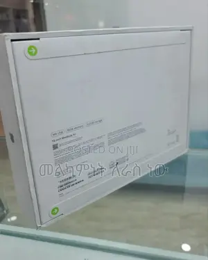 New Laptop Apple MacBook Air 2024 M3 13-Inch 16GB Apple M4 SSD 512GB