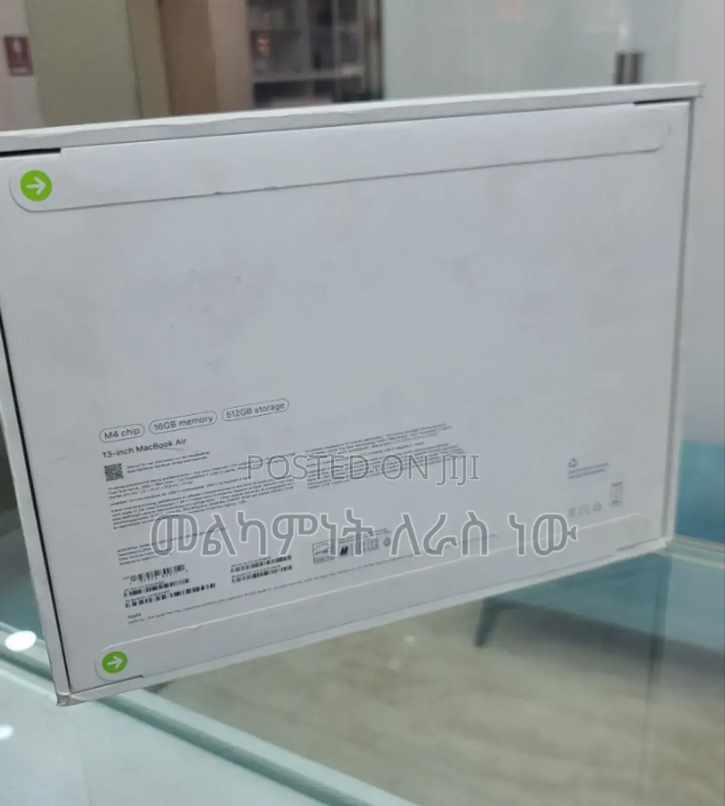 New Laptop Apple MacBook Air 2024 M3 13-Inch 16GB Apple M4 SSD 512GB