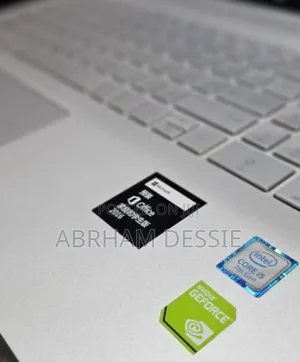 New Laptop HP Pavilion 15 8GB Intel Core I5 SSD 1T