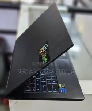 New Laptop MSI GS63 Stealth 8RE 16GB Intel Core I7 SSD 1T