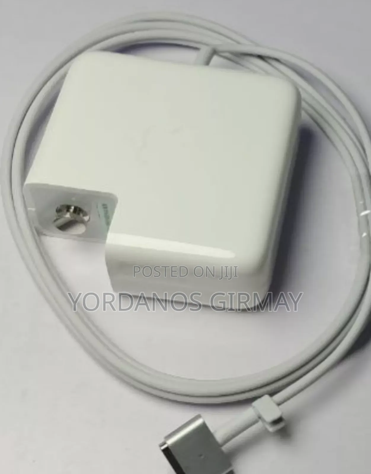 Apple Adaptor
