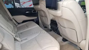 Toyota Land Cruiser 2022 Black